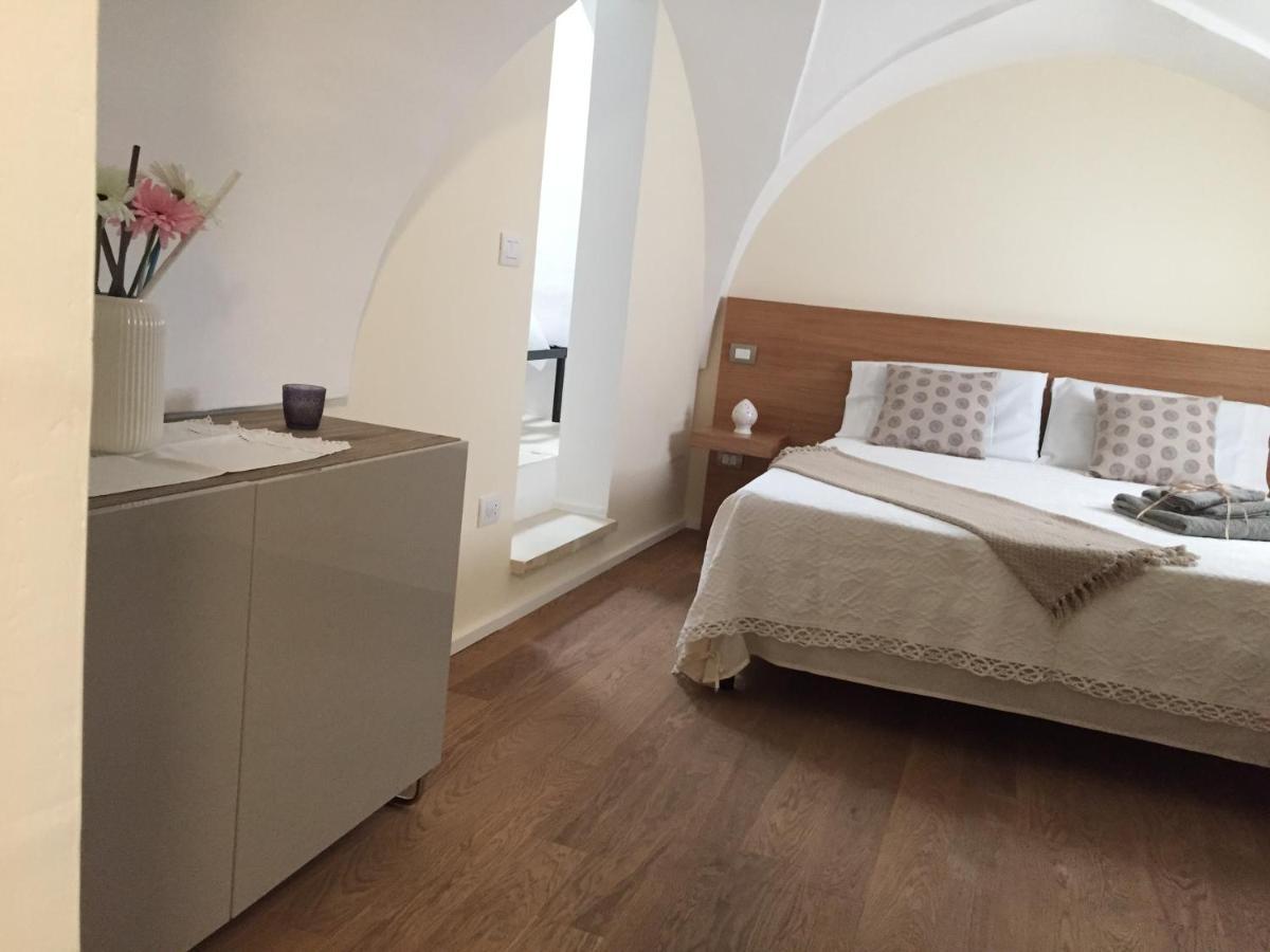 Via Dante Luxury Bed & Breakfast Matino Bagian luar foto