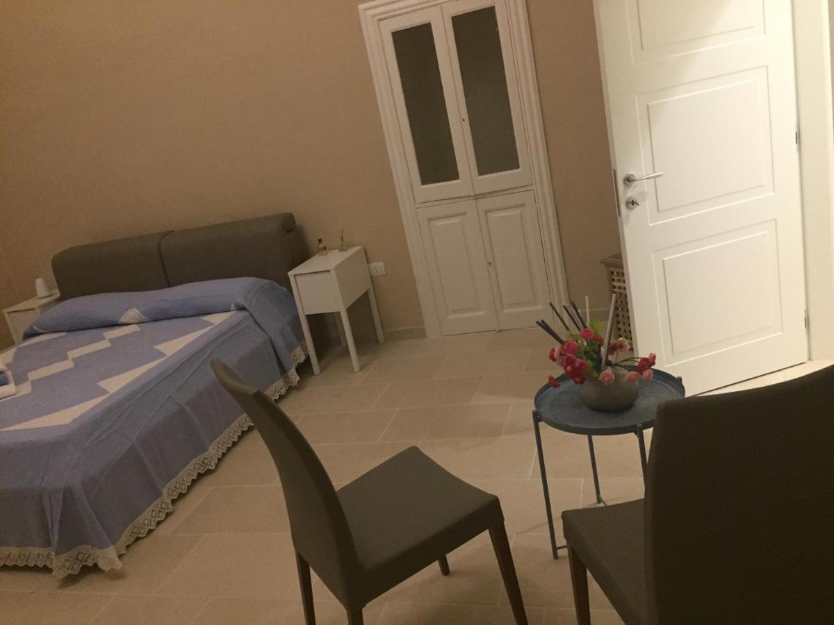 Via Dante Luxury Bed & Breakfast Matino Bagian luar foto